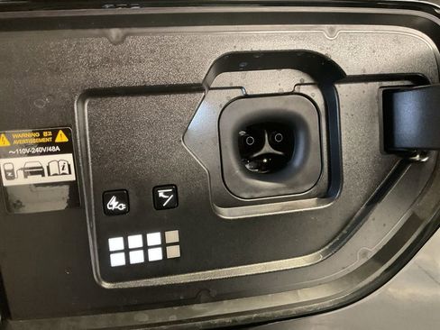 New 2026 Hyundai Ioniq 9 SEL image 32