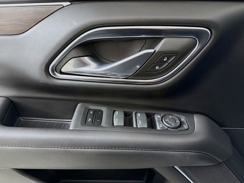 Used 2023 Chevrolet Tahoe Z71 w/ Luxury Package image 18