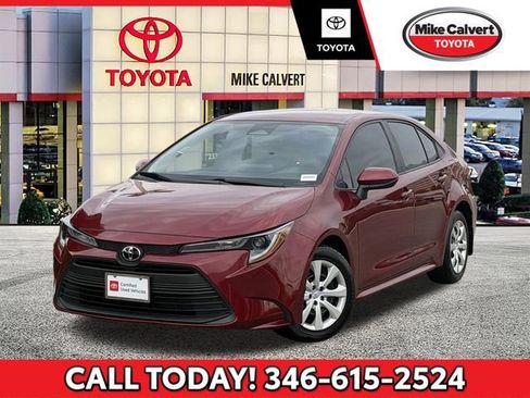 Certified 2025 Toyota Corolla LE FWD image 1