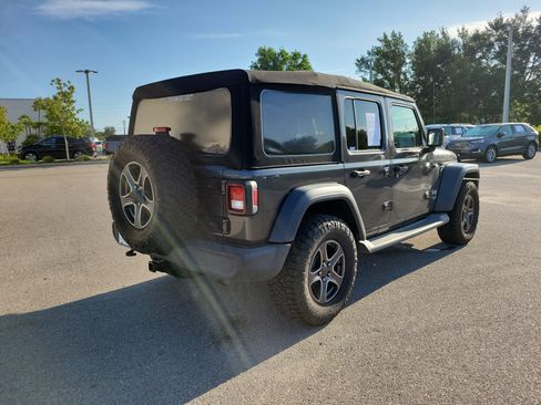 Used 2019 Jeep Wrangler Unlimited Sport S AWD/4WD image 6