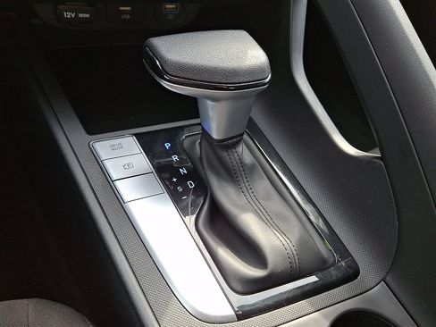 Certified 2023 Hyundai Elantra SEL image 12