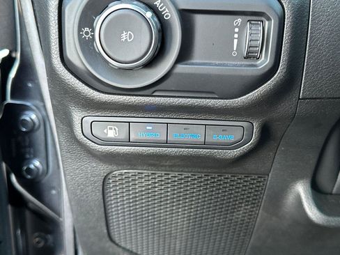 Used 2023 Jeep Wrangler Unlimited Rubicon 4xe image 24