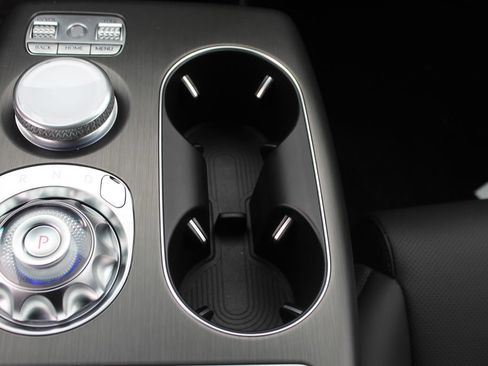 New 2026 Genesis GV60 RWD image 23