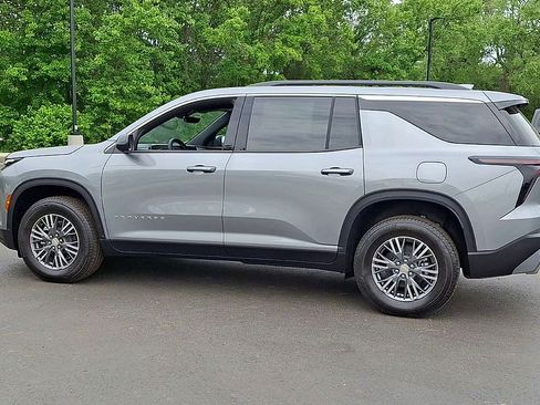Used 2026 Chevrolet Traverse LT w/ Driver Confidence Package AWD/4WD image 8