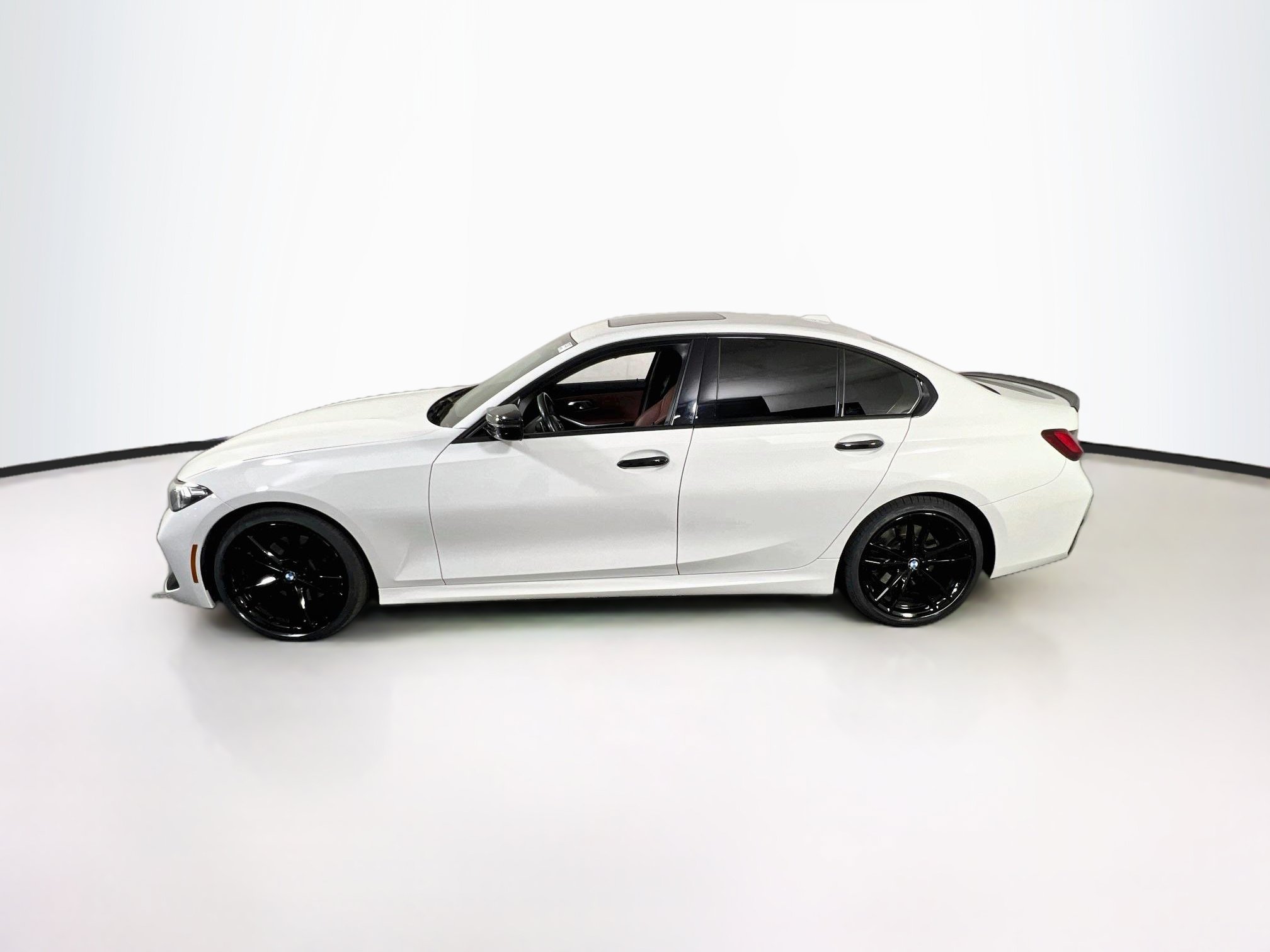 Used 2023 BMW 330i xDrive Sedan w/ M Sport Package AWD/4WD image 8