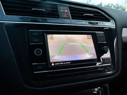 Used 2021 Volkswagen Tiguan S image 24