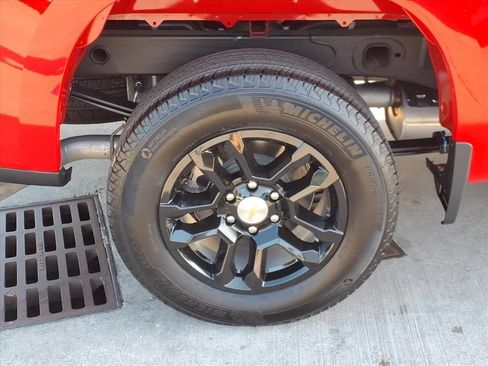 Used 2026 Chevrolet Silverado 1500 LT AWD/4WD image 13