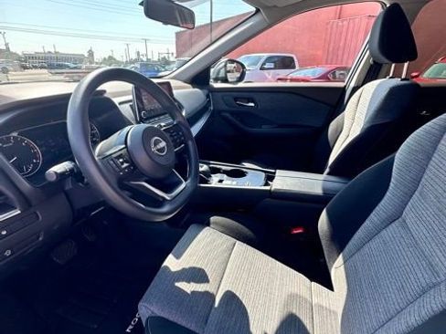 Certified 2023 Nissan Rogue SV image 25