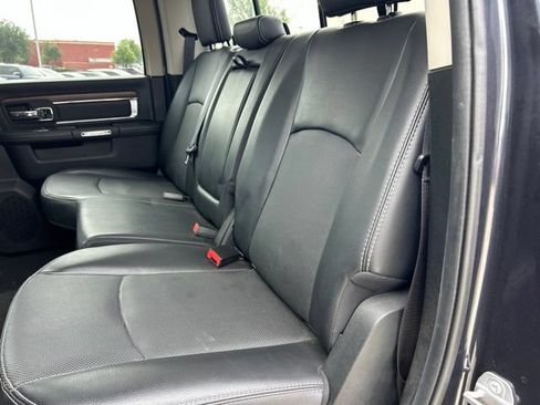 Used 2017 RAM 1500 Laramie w/ Convenience Group AWD/4WD image 13