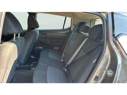 Used 2025 Nissan Leaf S FWD image 12