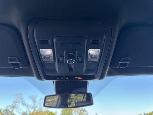 Used 2023 GMC Yukon Denali image 21