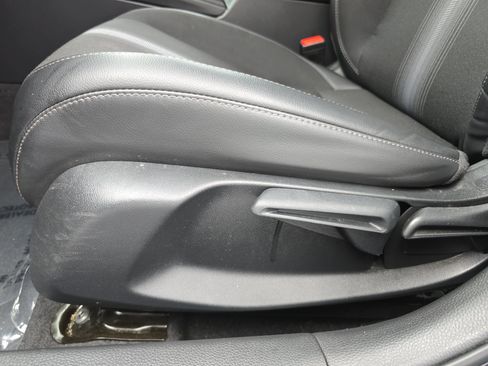 Used 2025 Honda Civic Sport image 28