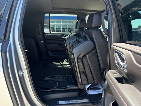 Used 2023 Chevrolet Suburban RST w/ Luxury Package AWD/4WD image 22