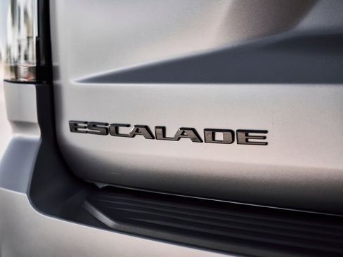 Used 2026 Cadillac Escalade V image 12