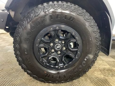 Used 2023 Ford Bronco 2-Door AWD/4WD image 35