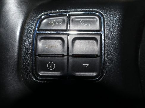 Used 2017 Jeep Wrangler Unlimited Sahara w/ Connectivity Group AWD/4WD image 14