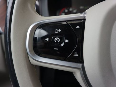 Used 2019 Volvo XC60 T6 Inscription w/ Protection Package Premier AWD/4WD image 8