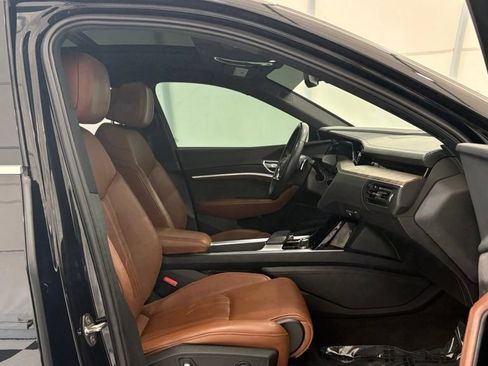 Used 2019 Audi e-tron Prestige AWD/4WD image 21