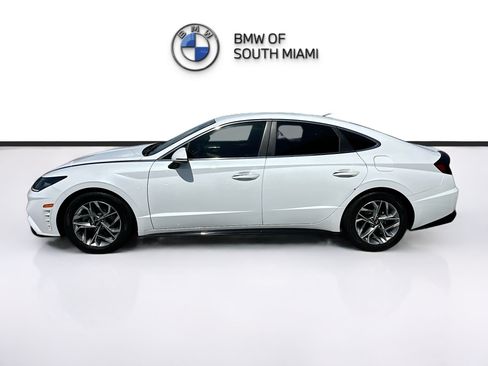 Used 2020 Hyundai Sonata SEL w/ Premium Package FWD image 3