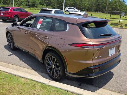 New 2026 Toyota Crown Signia AWD/4WD image 10