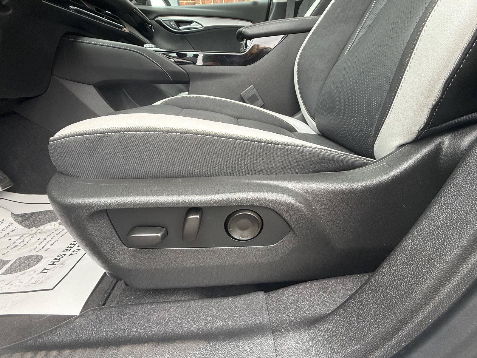 Used 2024 Buick Envision Sport Touring AWD/4WD image 16