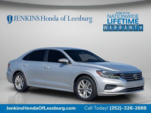 Used 2020 Volkswagen Passat 2.0T SE FWD image 8