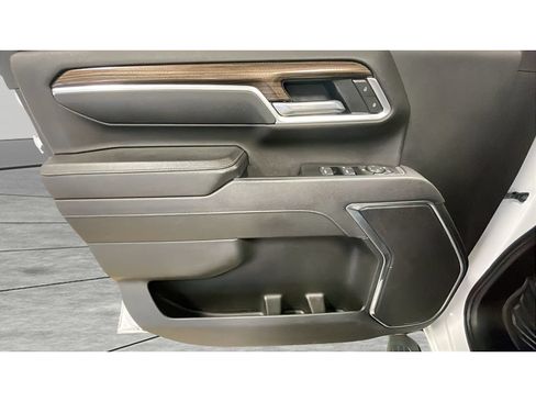 Used 2025 Chevrolet Silverado 2500 LT AWD/4WD image 10