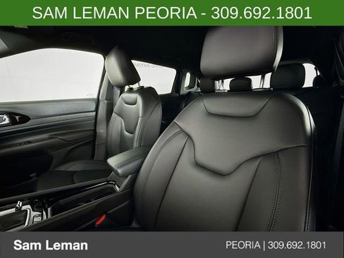 New 2026 Jeep Compass Limited image 20