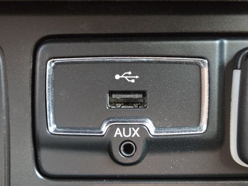 Used 2022 Jeep Renegade Sport w/ Sport Appearance Group FWD image 5