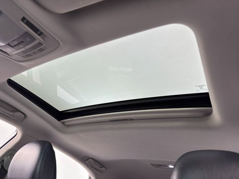 Used 2011 Lexus RX 350 Premium w/ Premium Pkg image 11