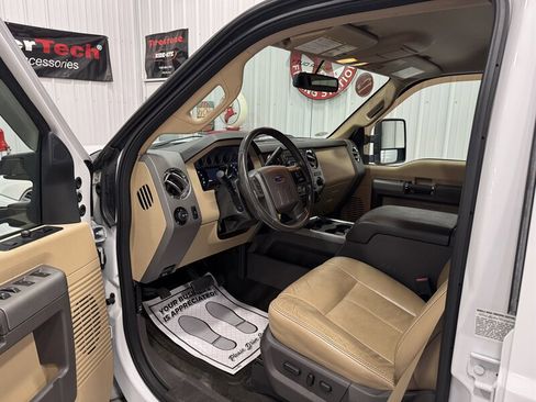 Used 2012 Ford F350 Lariat w/ Lariat Interior Pkg image 6