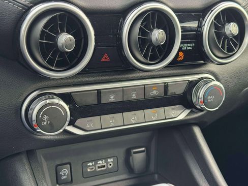 Certified 2025 Nissan Sentra SV image 28