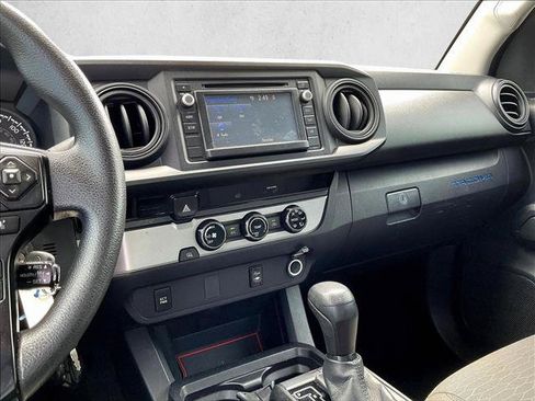 Used 2018 Toyota Tacoma SR RWD image 8