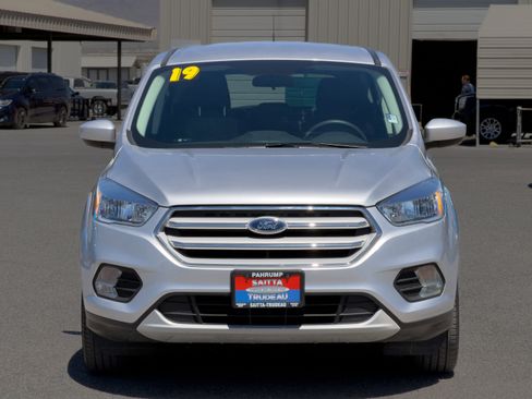 Used 2019 Ford Escape SE FWD image 8