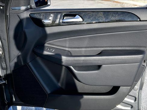 Used 2017 Mercedes-Benz GLE 350 4MATIC image 23