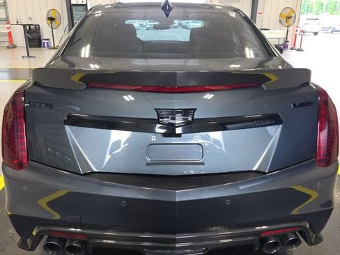 Used 2018 Cadillac CTS V w/ Carbon Fiber Package RWD image 5
