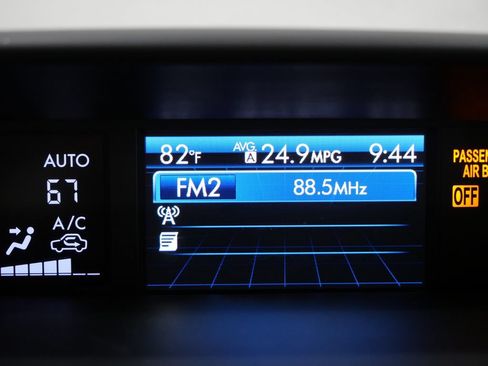 Used 2015 Subaru Forester 2.5i Limited AWD/4WD image 18