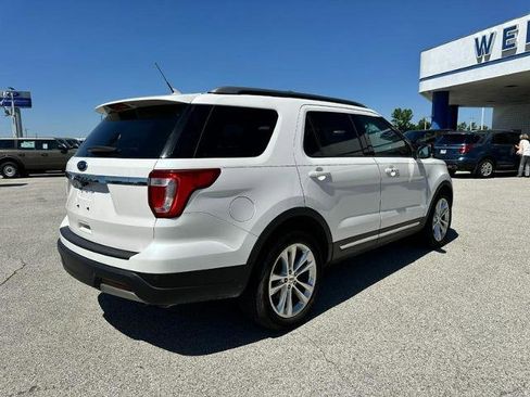 Certified 2019 Ford Explorer XLT w/ Equipment Group 202A FWD image 6