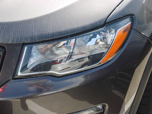 Used 2020 Jeep Compass Latitude image 7