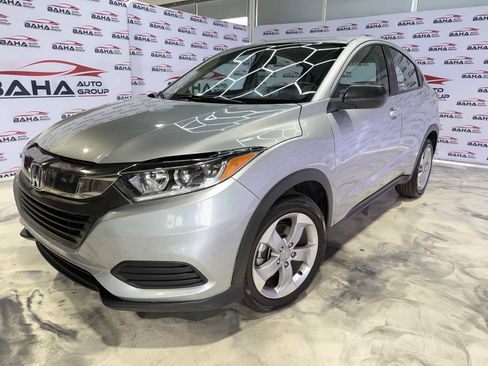 Used 2019 Honda HR-V LX image 8