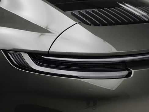 Used 2022 Porsche 911 Carrera image 25