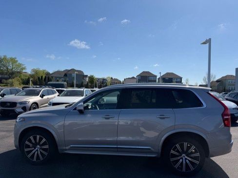 Used 2024 Volvo XC90 B6 Plus AWD/4WD image 5