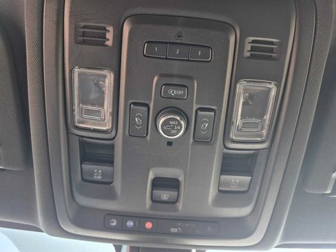 Used 2021 Chevrolet Tahoe RST w/ Luxury Package AWD/4WD image 28
