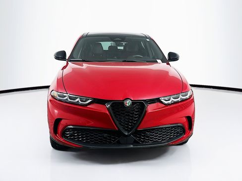 Used 2024 Alfa Romeo Tonale Veloce AWD/4WD image 2