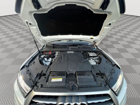 Used 2017 Audi Q7 3.0T Premium Plus AWD/4WD image 18
