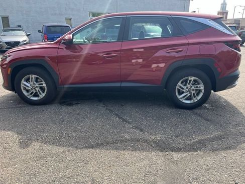 Used 2025 Hyundai Tucson SE FWD image 8