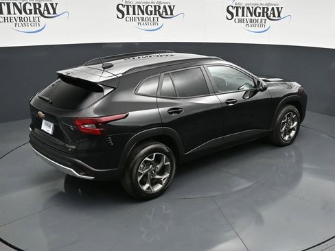 Used 2025 Chevrolet Trax LT image 15