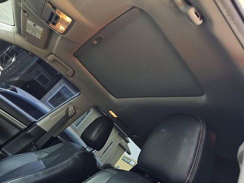 Used 2019 Toyota Highlander Limited image 12