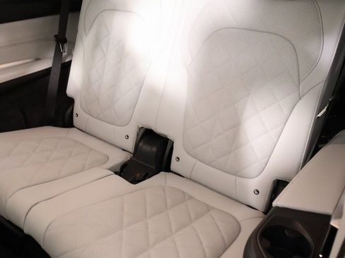 New 2026 BMW X7 xDrive40i w/ M Sport Package image 13