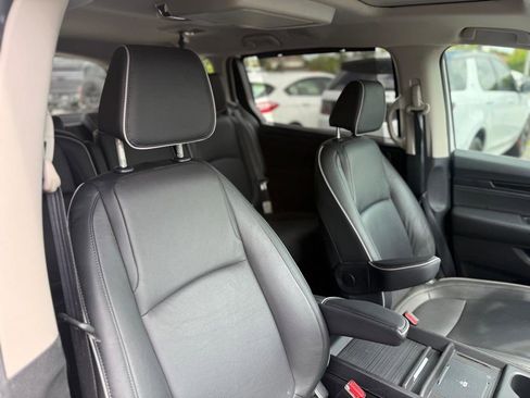 Used 2025 Honda Odyssey Touring image 38